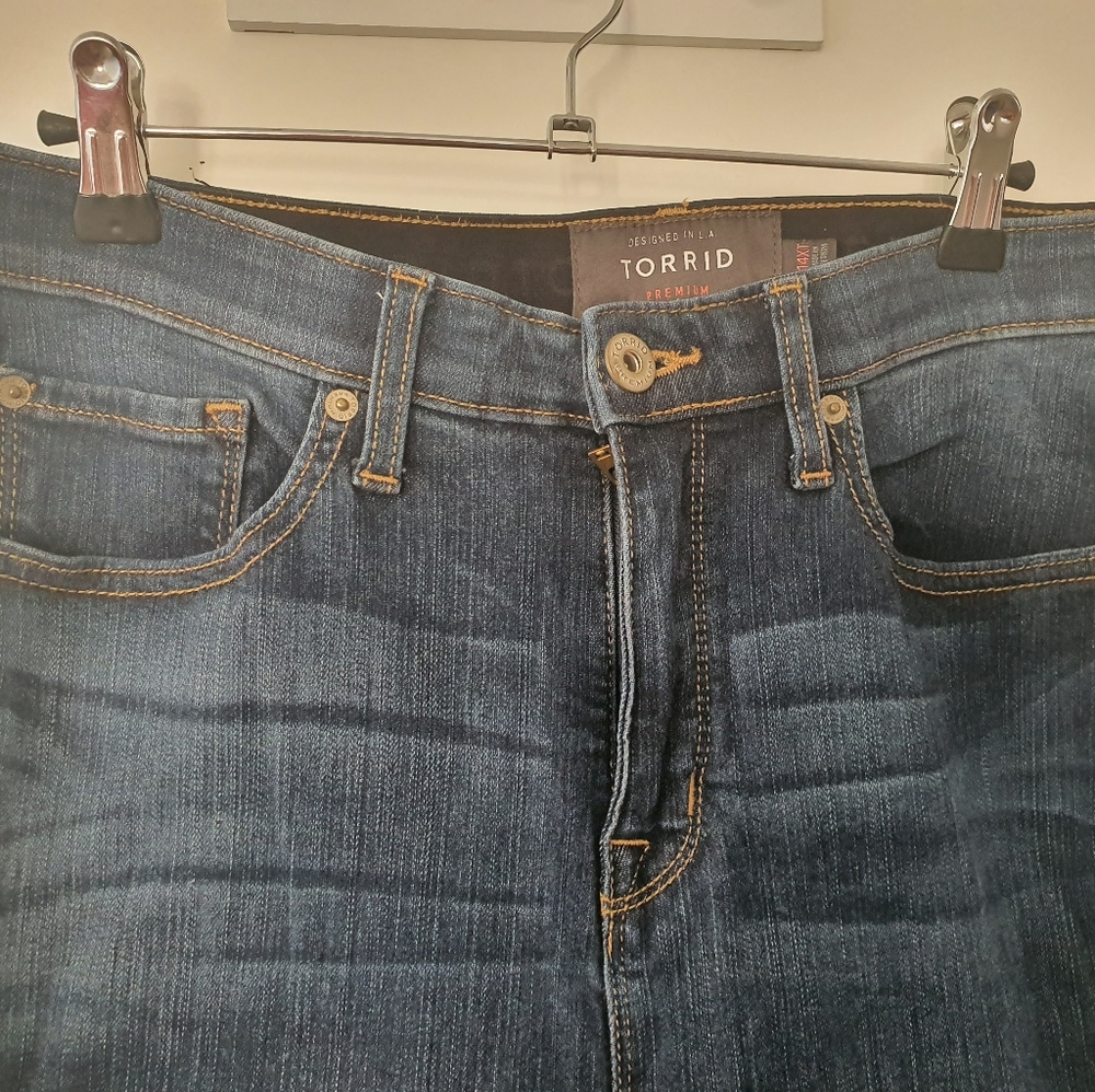 Torrid Sky High Skinny 14XT - Picture 1 of 4
